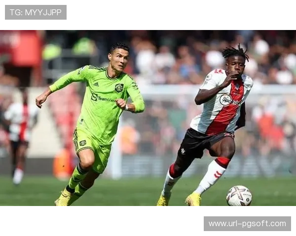 航班滞留四小时扰乱行程利物浦备战受挫赫拉芬贝赫伤缺欧冠成隐忧 航班滞留四小时扰乱行程利物浦备战受挫赫拉芬贝赫伤缺欧冠成隐忧